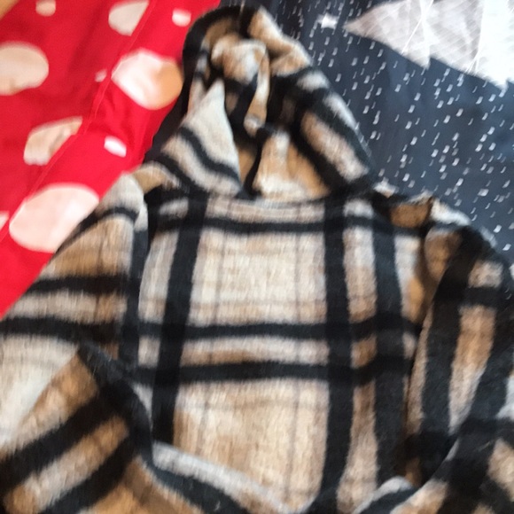 Fleece coat excellent condition size medium grey cream and black - Picture 3 of 3